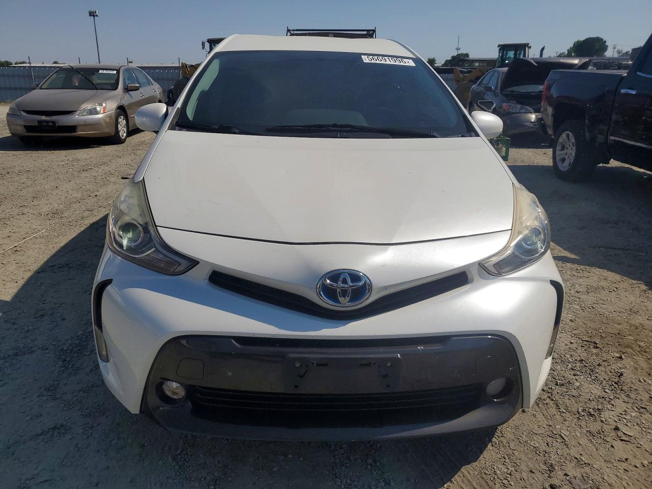 2015 TOYOTA PRIUS V FIVE — снимка 5