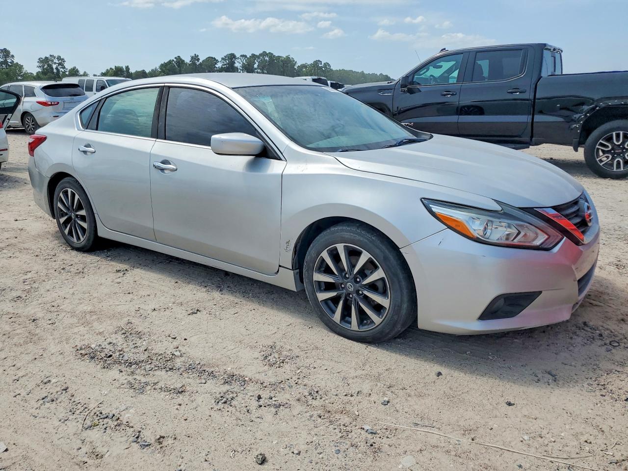 2017 NISSAN ALTIMA 2.5 SV — снимка 4