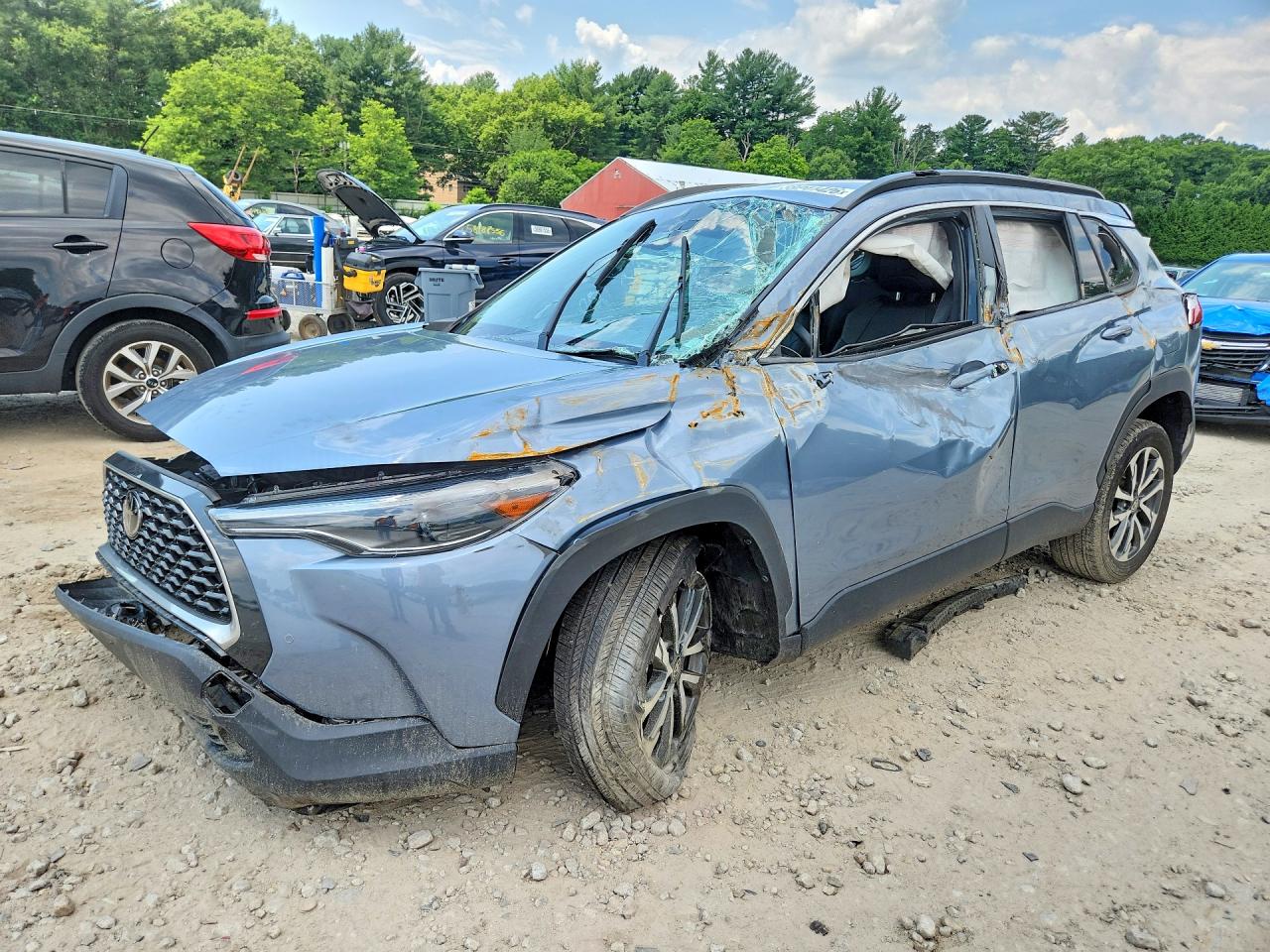 2023 TOYOTA COROLLA CROSS XLE