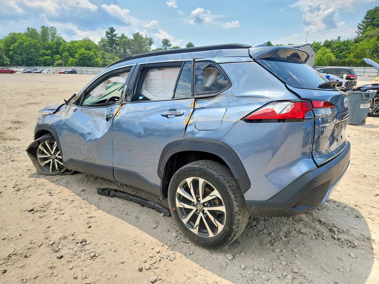2023 TOYOTA COROLLA CROSS XLE — снимка 2