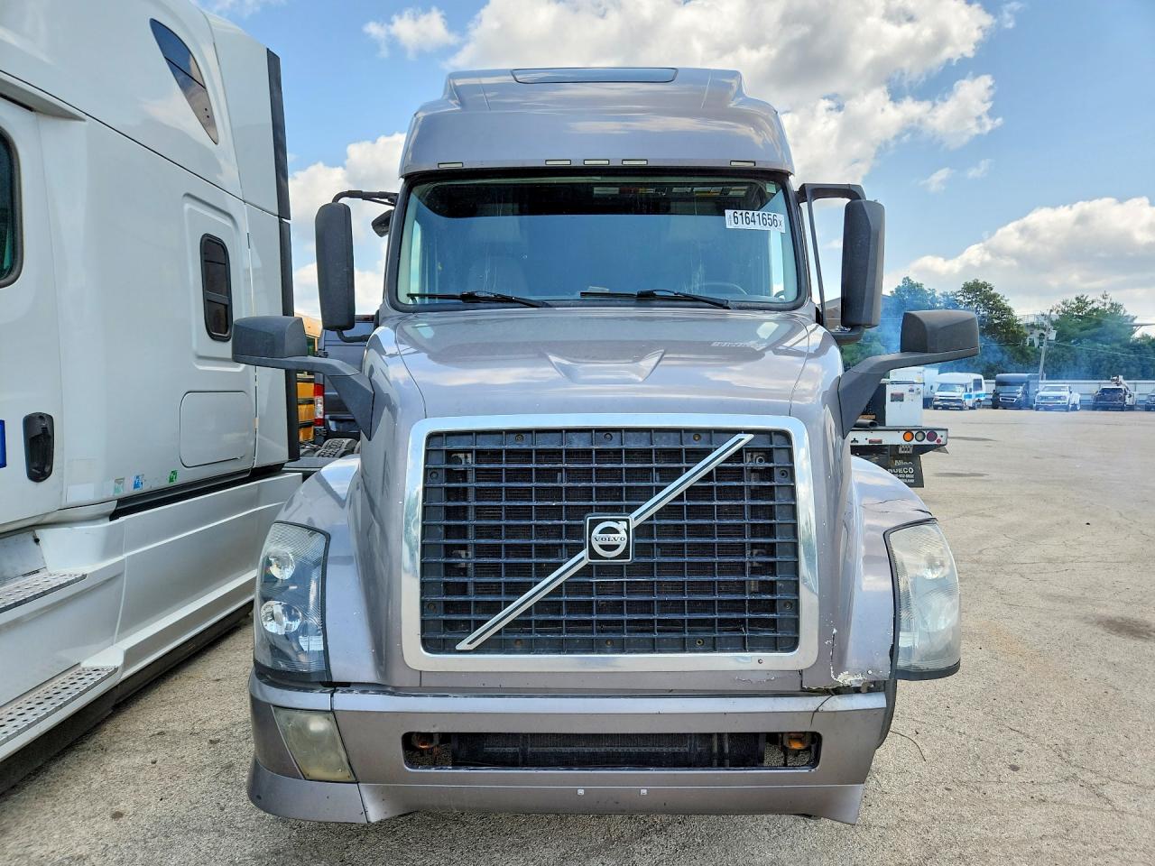 2015 VOLVO VNL 670 — снимка 5