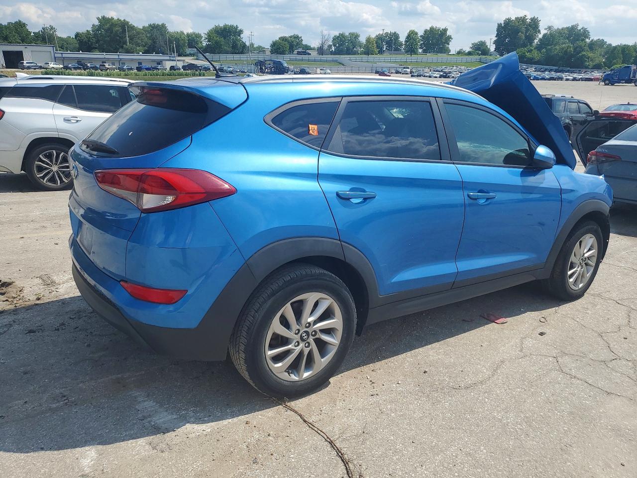 2016 HYUNDAI TUCSON SE — снимка 3