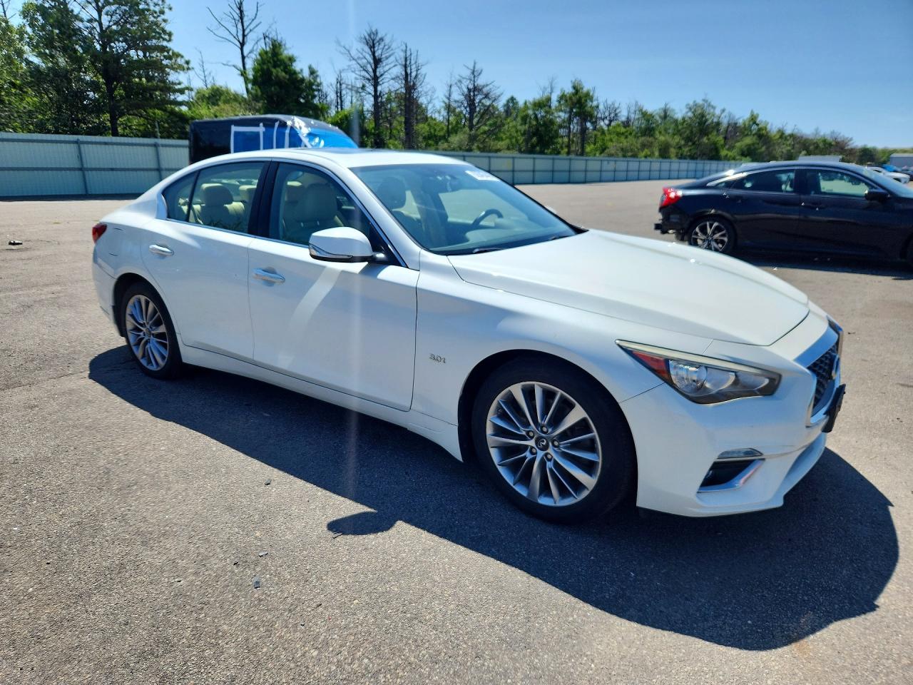 2018 INFINITI Q50 3.0T LUXE — снимка 4