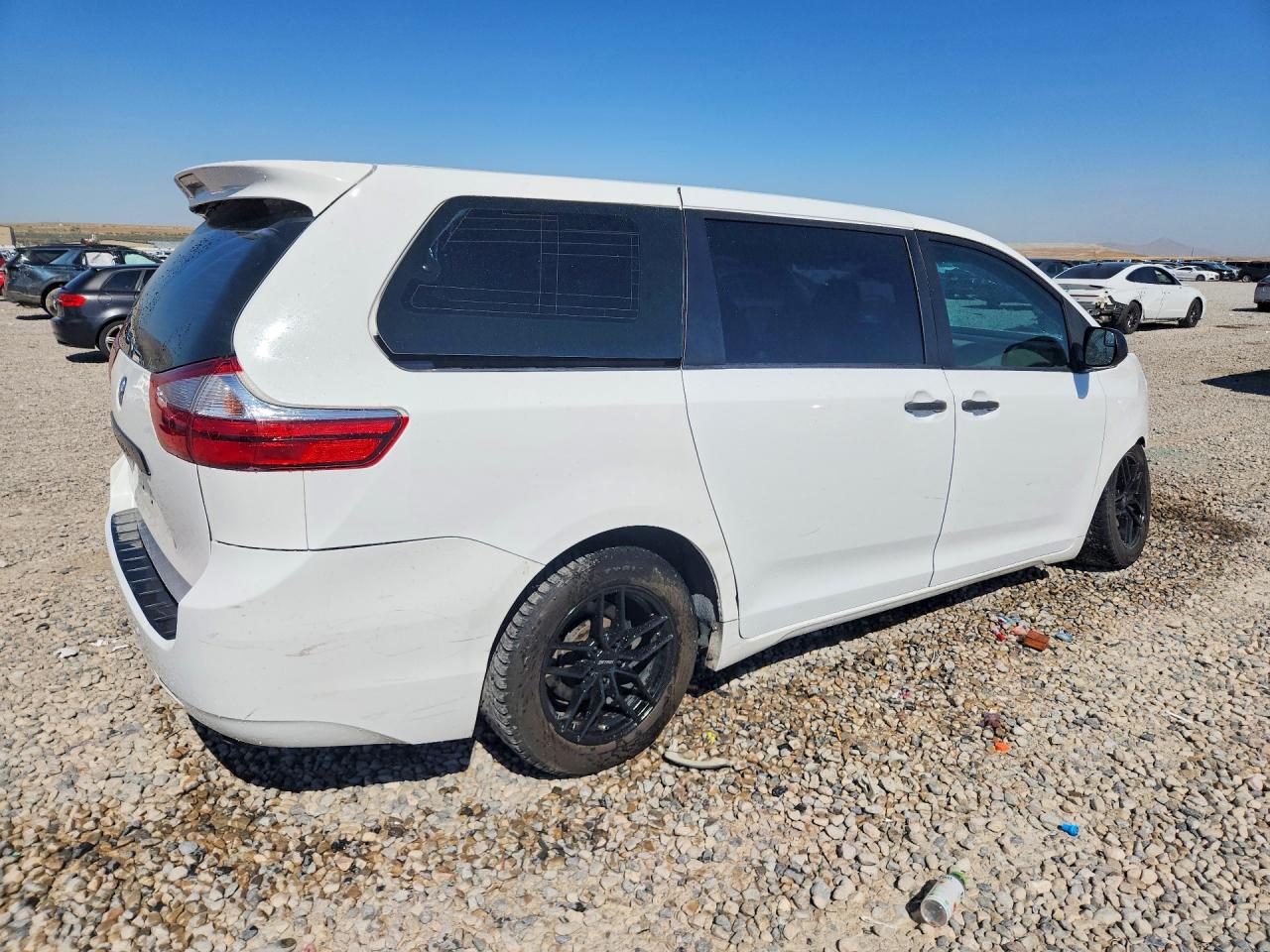 2017 TOYOTA SIENNA L 7-PASSENGER — снимка 3