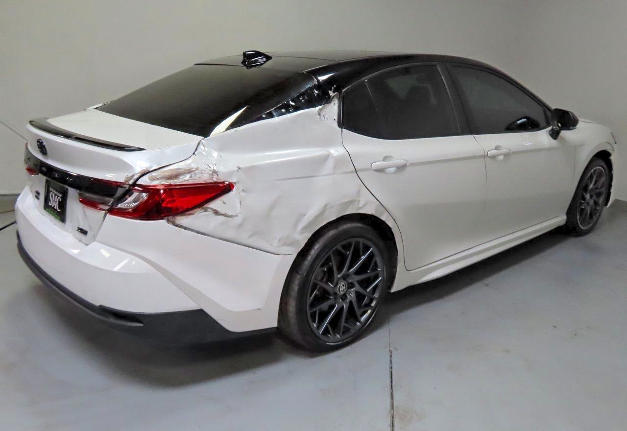 2025 TOYOTA CAMRY XSE — снимка 3