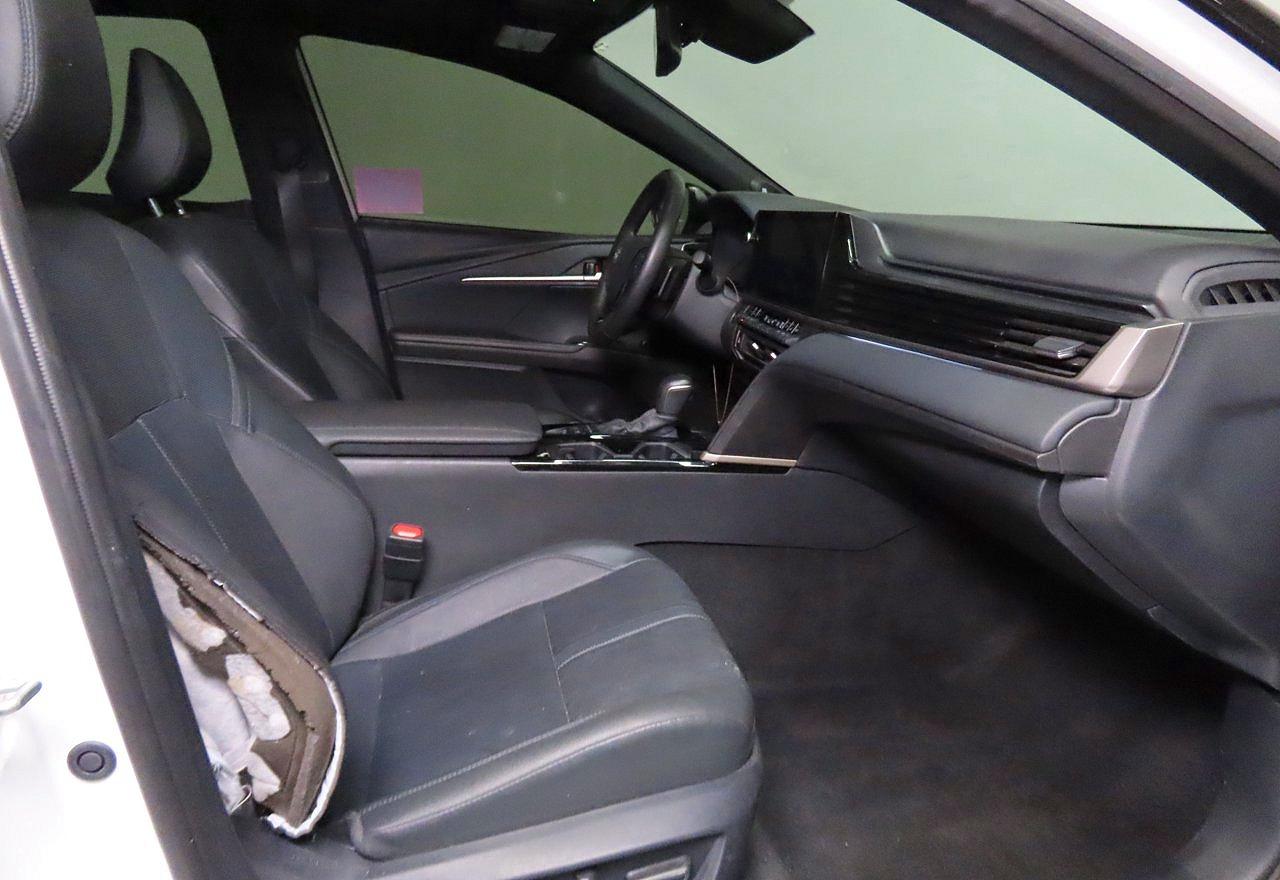 2025 TOYOTA CAMRY XSE — снимка 5
