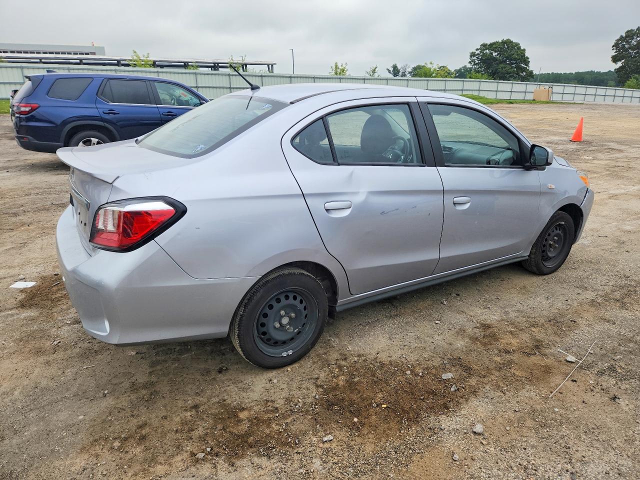 2023 MITSUBISHI MIRAGE G4 ES — снимка 3