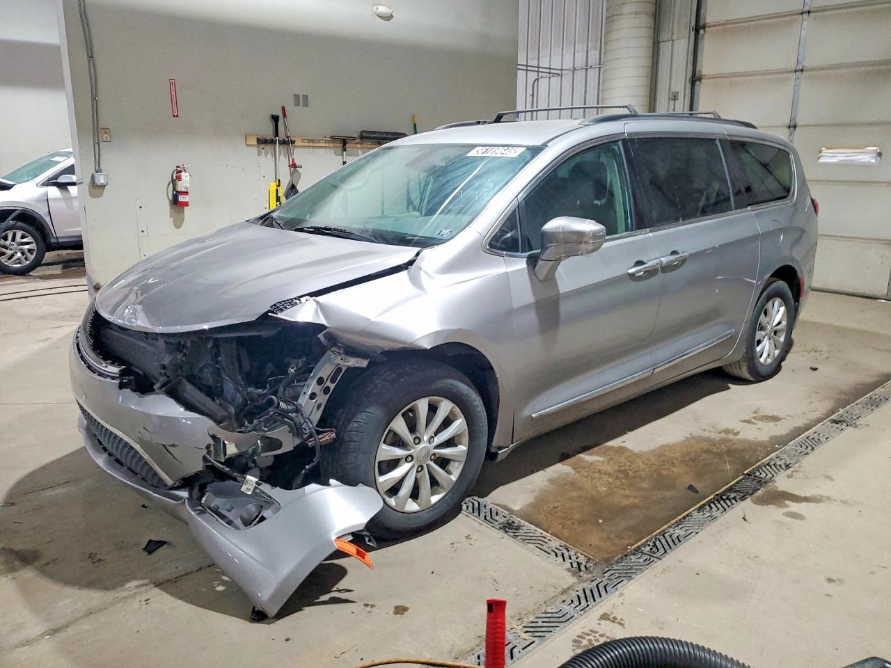 2017 CHRYSLER PACIFICA TOURING L