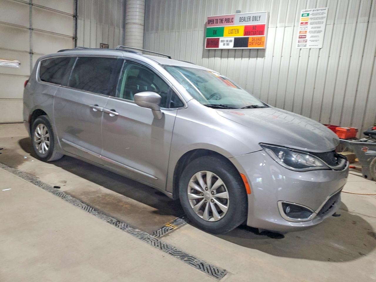 2017 CHRYSLER PACIFICA TOURING L — снимка 4