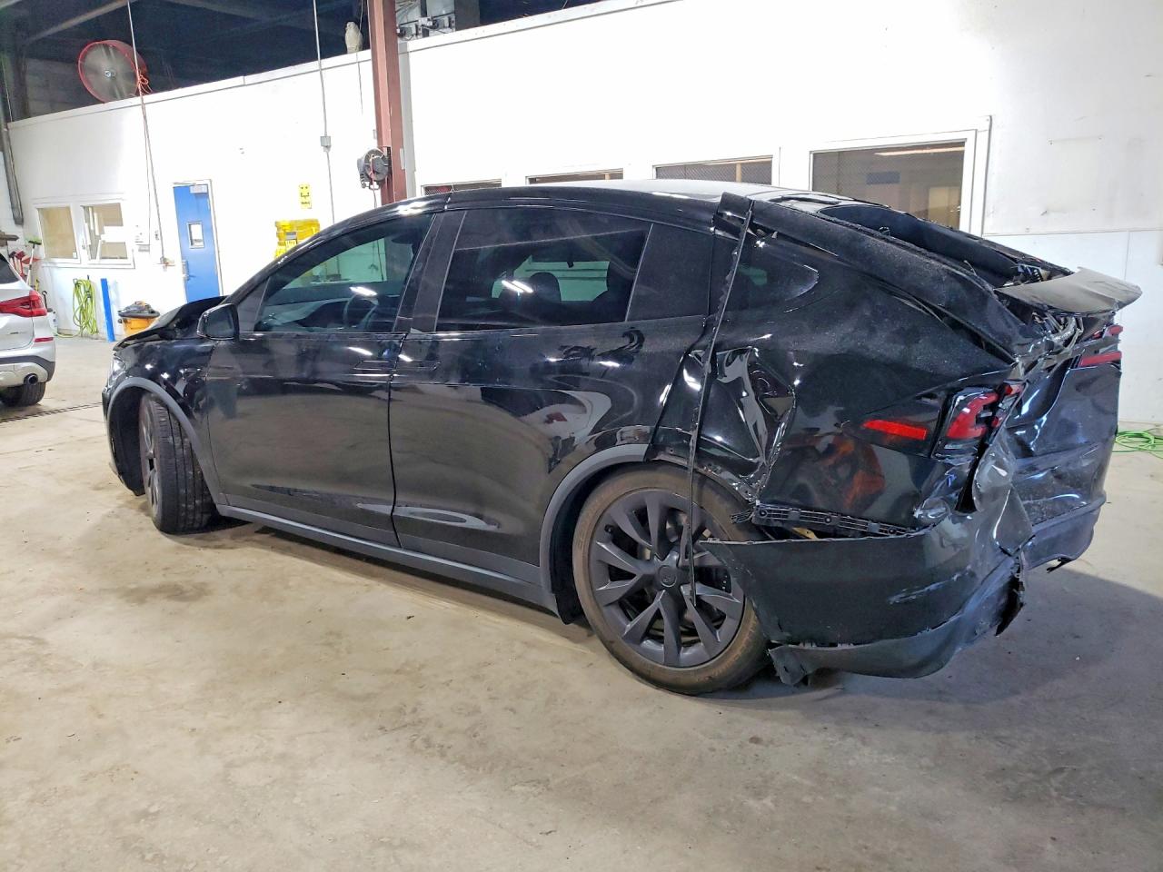 2024 TESLA MODEL X — снимка 2