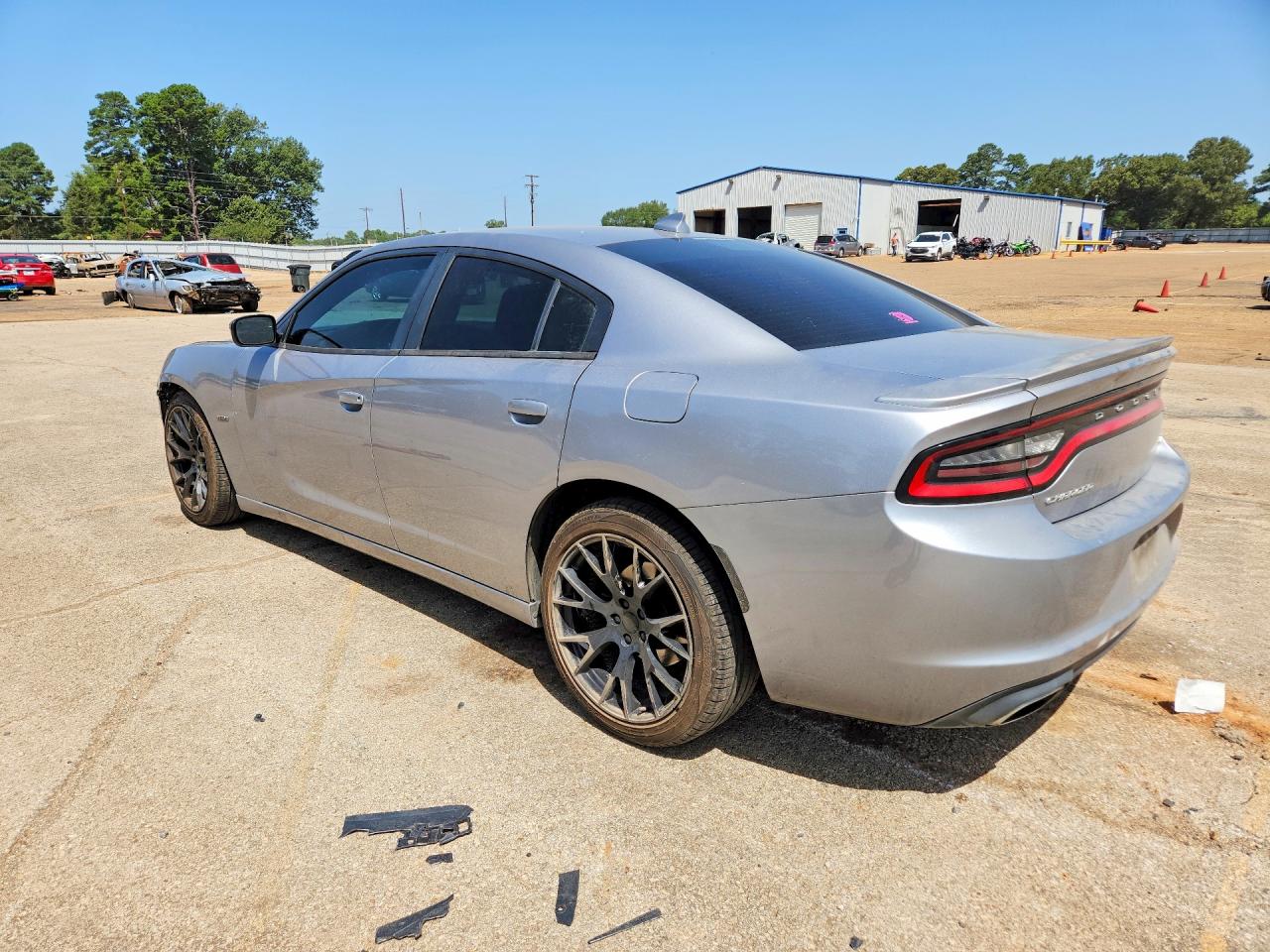 2017 DODGE CHARGER R/T — снимка 2
