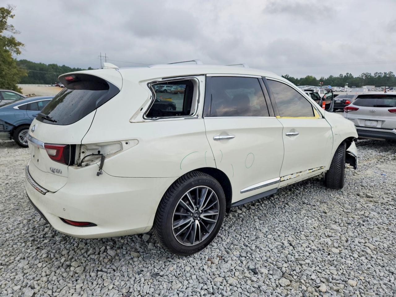 2019 INFINITI QX60 LUXE — снимка 3