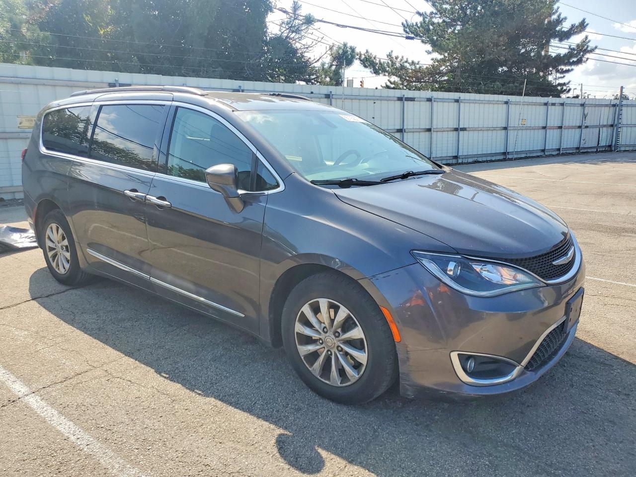 2017 CHRYSLER PACIFICA TOURING L — снимка 4