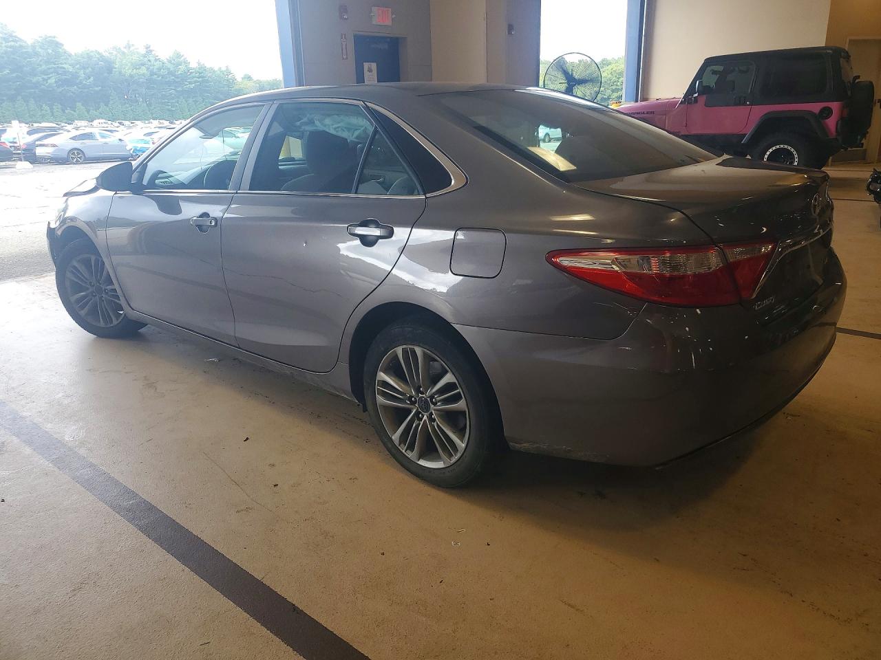 2015 TOYOTA CAMRY LE — снимка 2