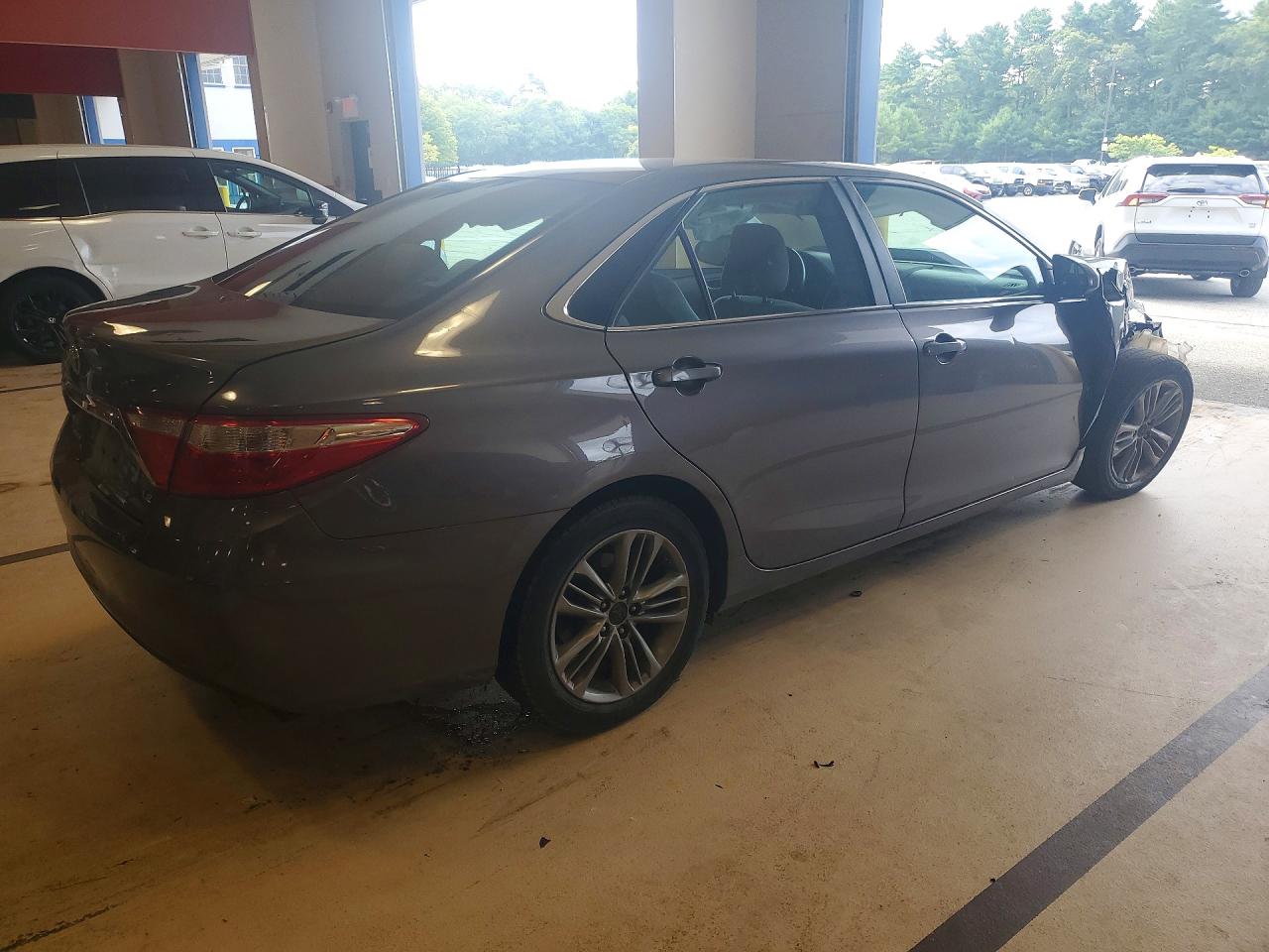 2015 TOYOTA CAMRY LE — снимка 3