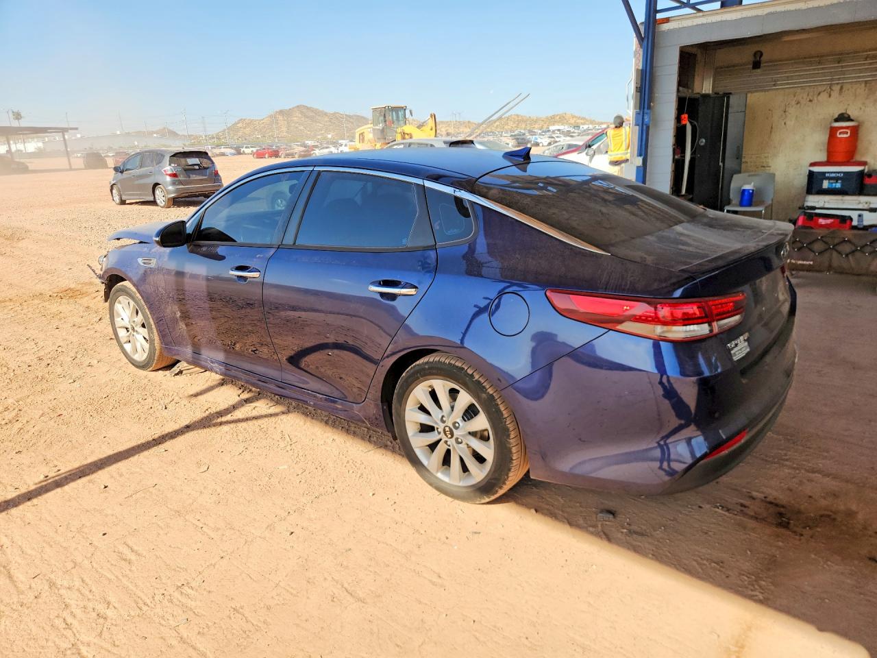 2018 KIA OPTIMA S — снимка 2