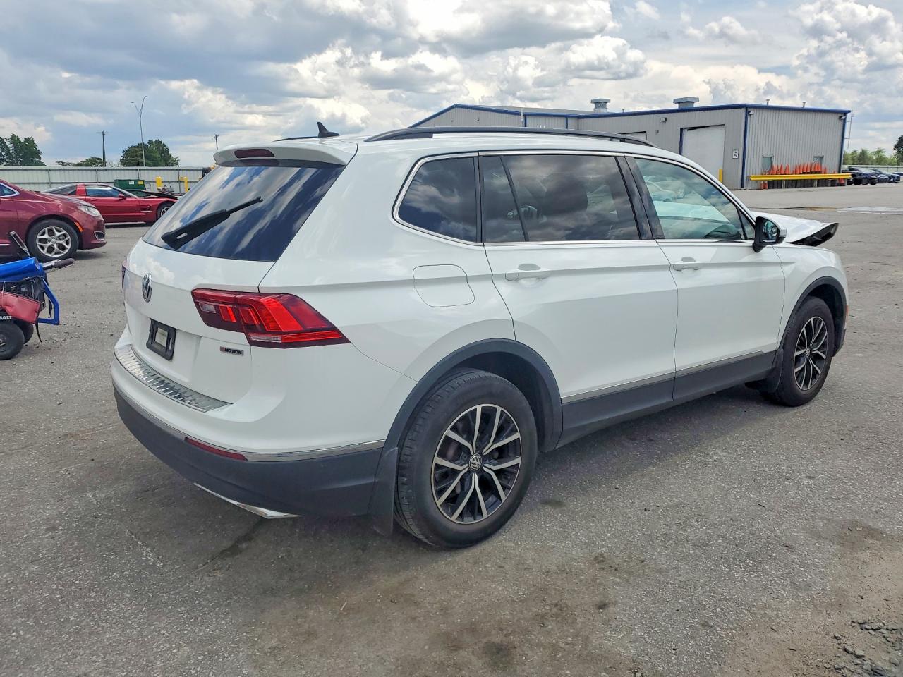 2021 VOLKSWAGEN TIGUAN SE — снимка 3