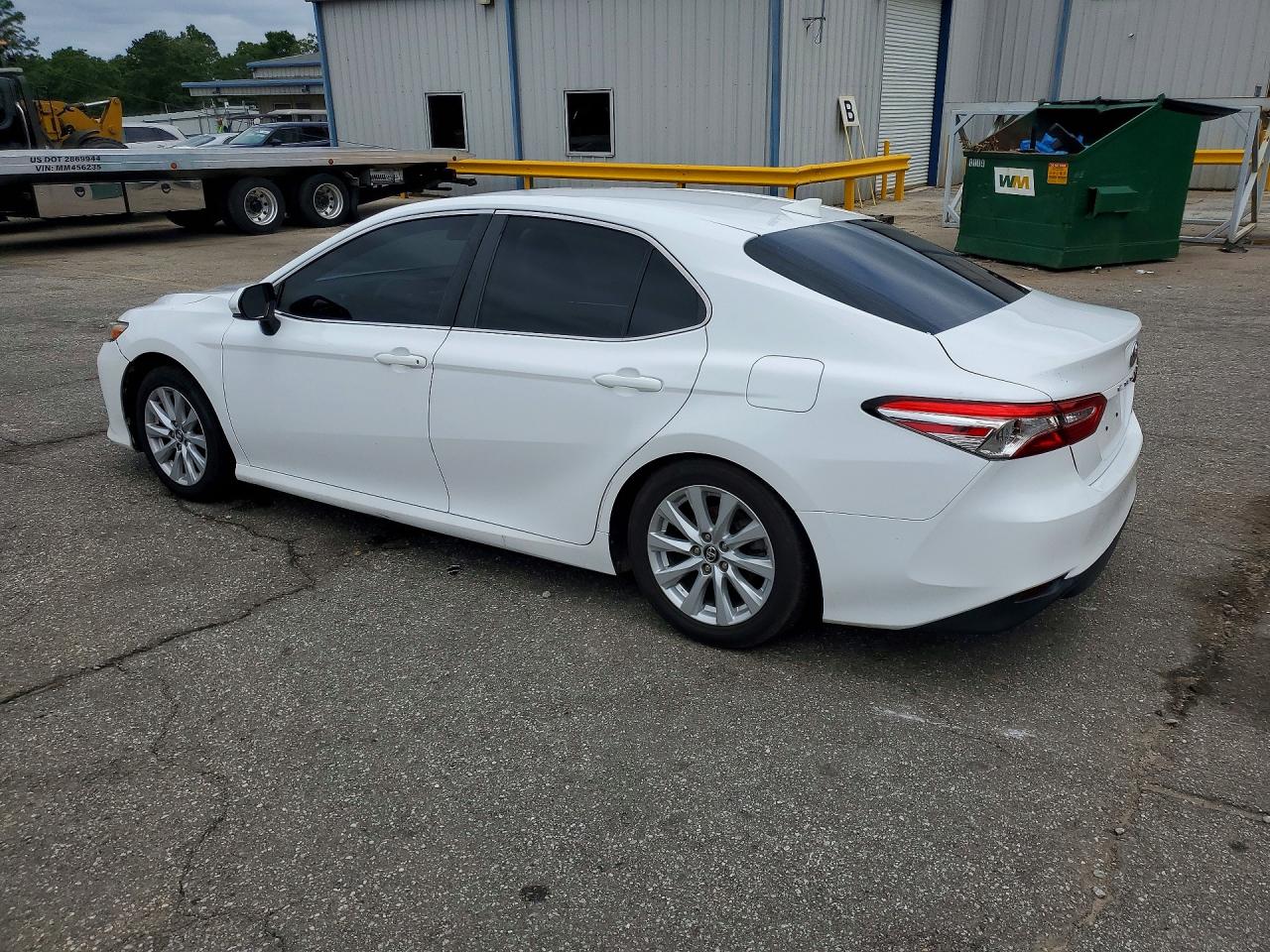 2019 TOYOTA CAMRY LE — снимка 2