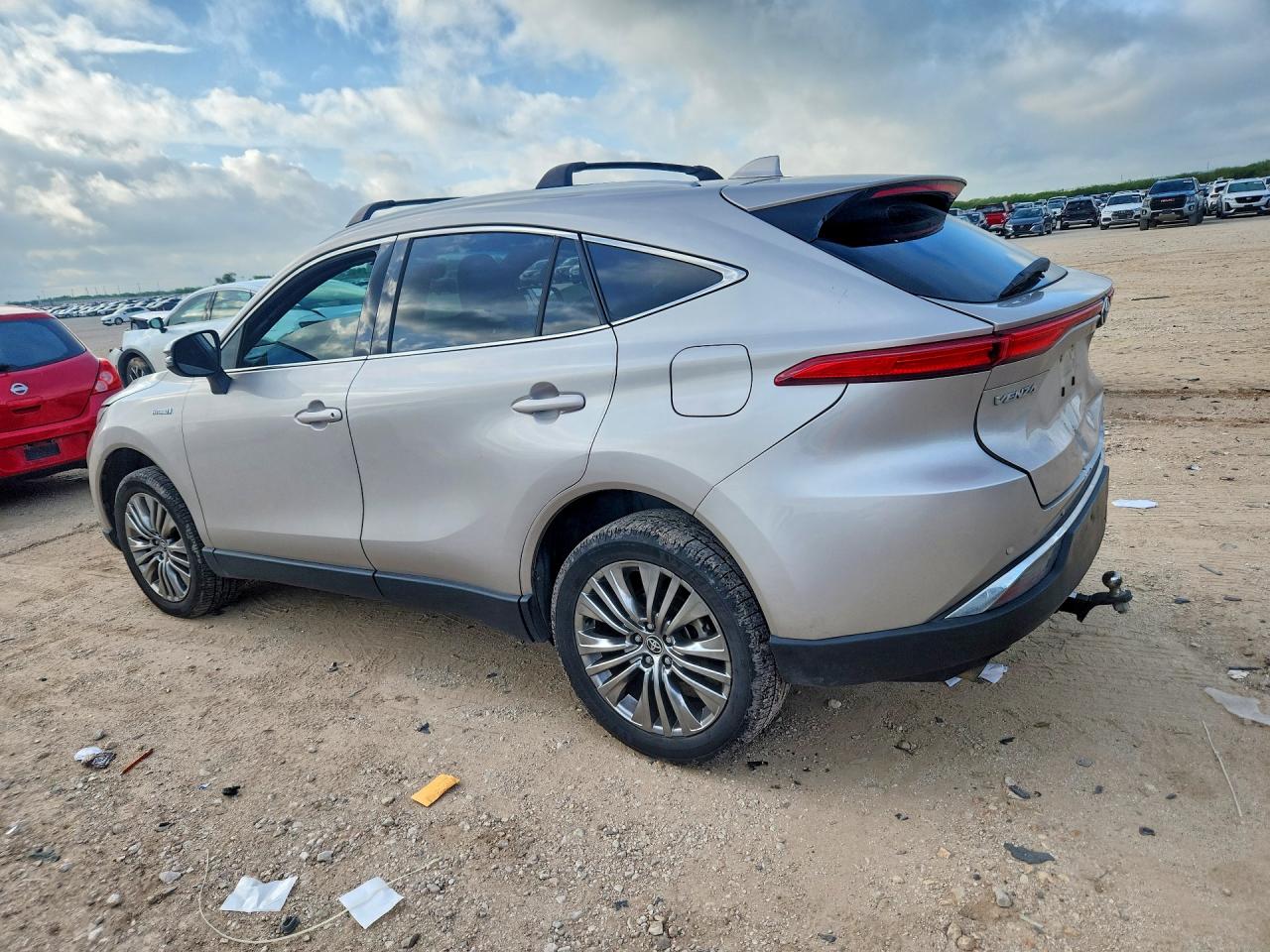 2021 TOYOTA VENZA XLE — снимка 2