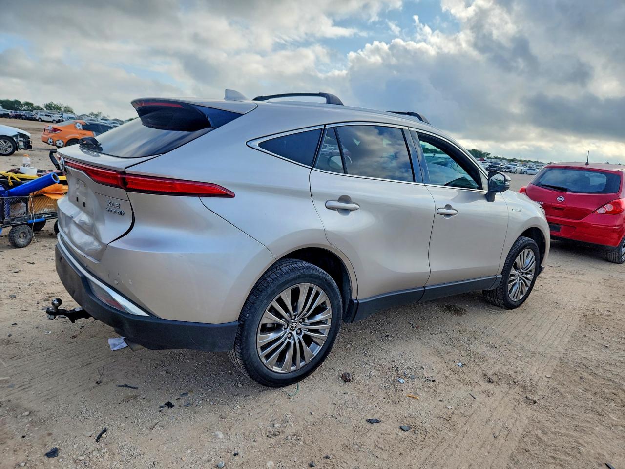 2021 TOYOTA VENZA XLE — снимка 3