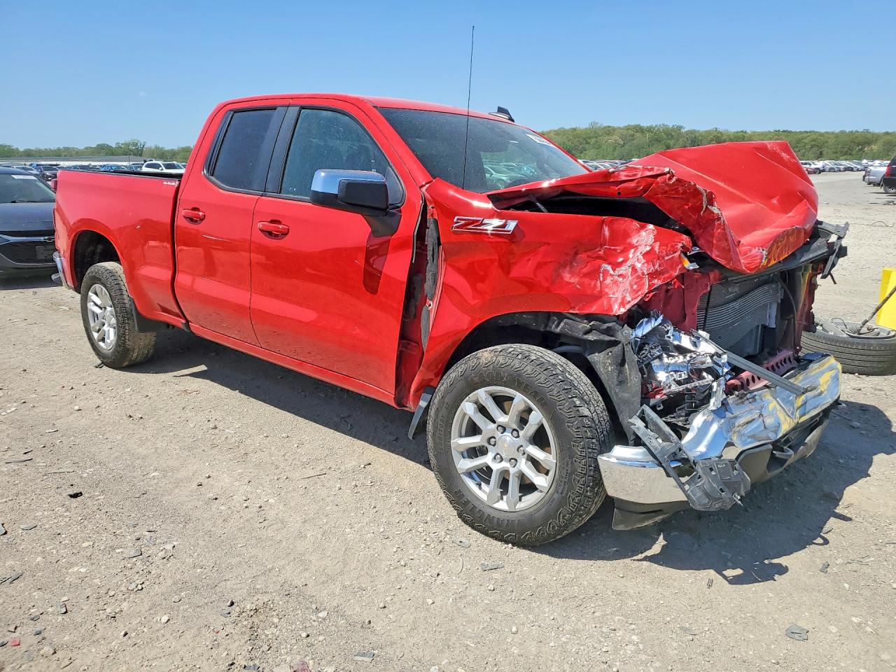 2024 CHEVROLET SILVERADO K1500 LT — снимка 4