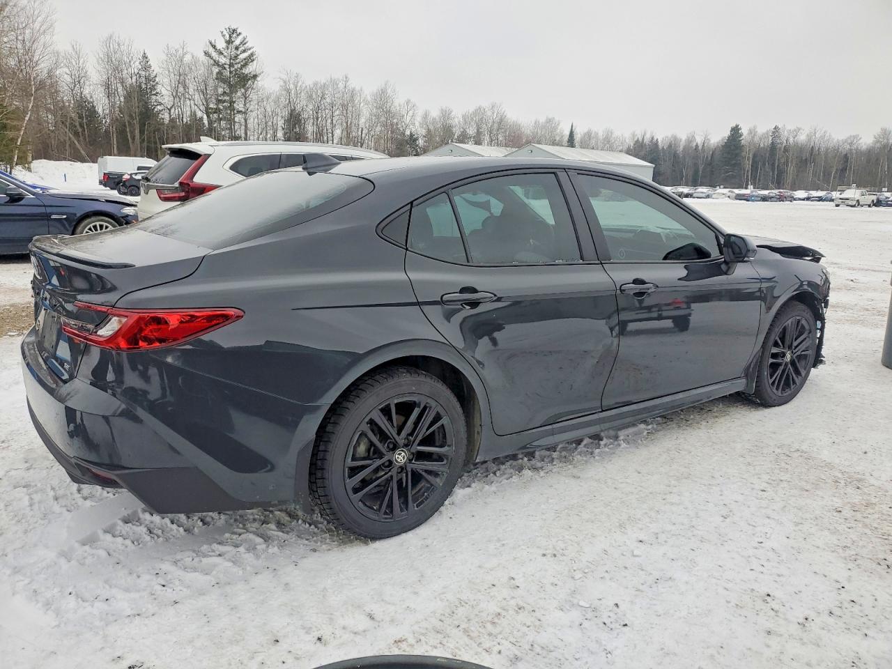 2025 TOYOTA CAMRY XSE — снимка 3