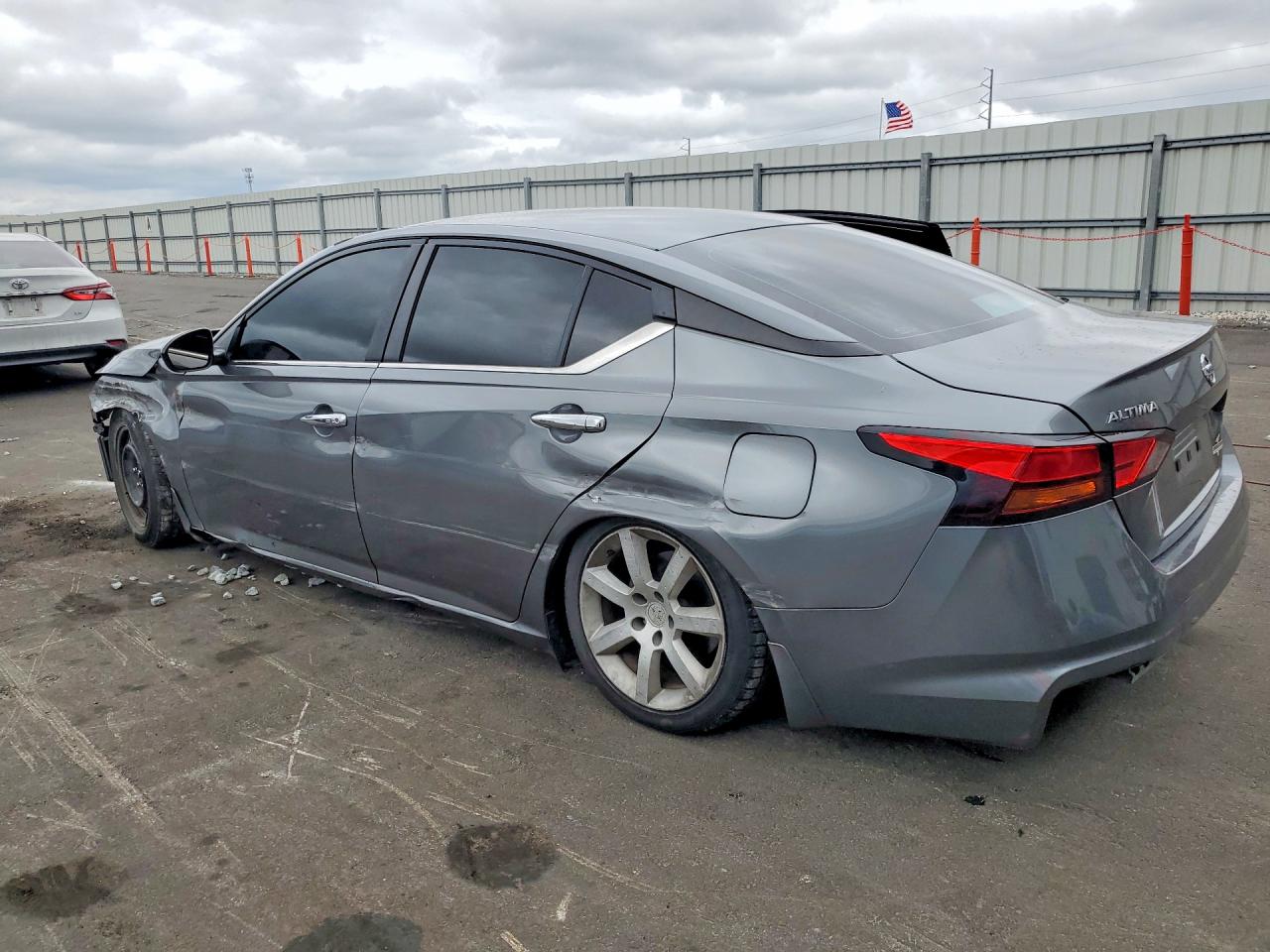 2022 NISSAN ALTIMA S — снимка 2