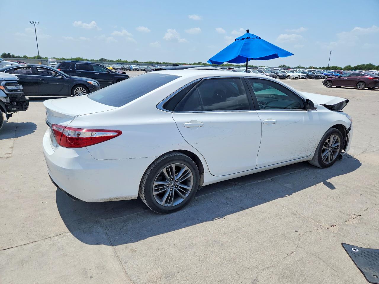 2017 TOYOTA CAMRY SE — снимка 3