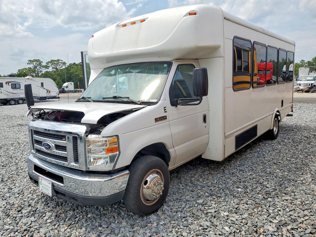 2016 FORD E450