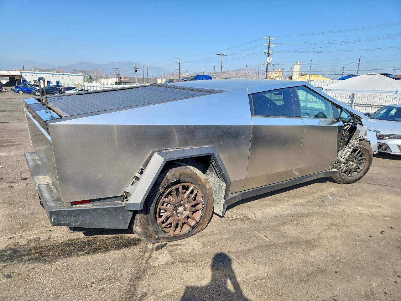 2025 TESLA CYBERTRUCK — снимка 3
