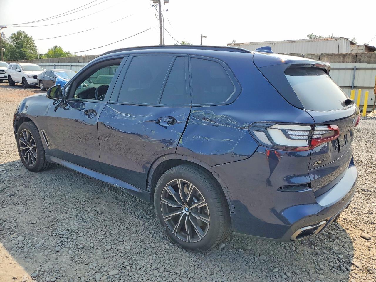 2021 BMW X5 M50I — снимка 2