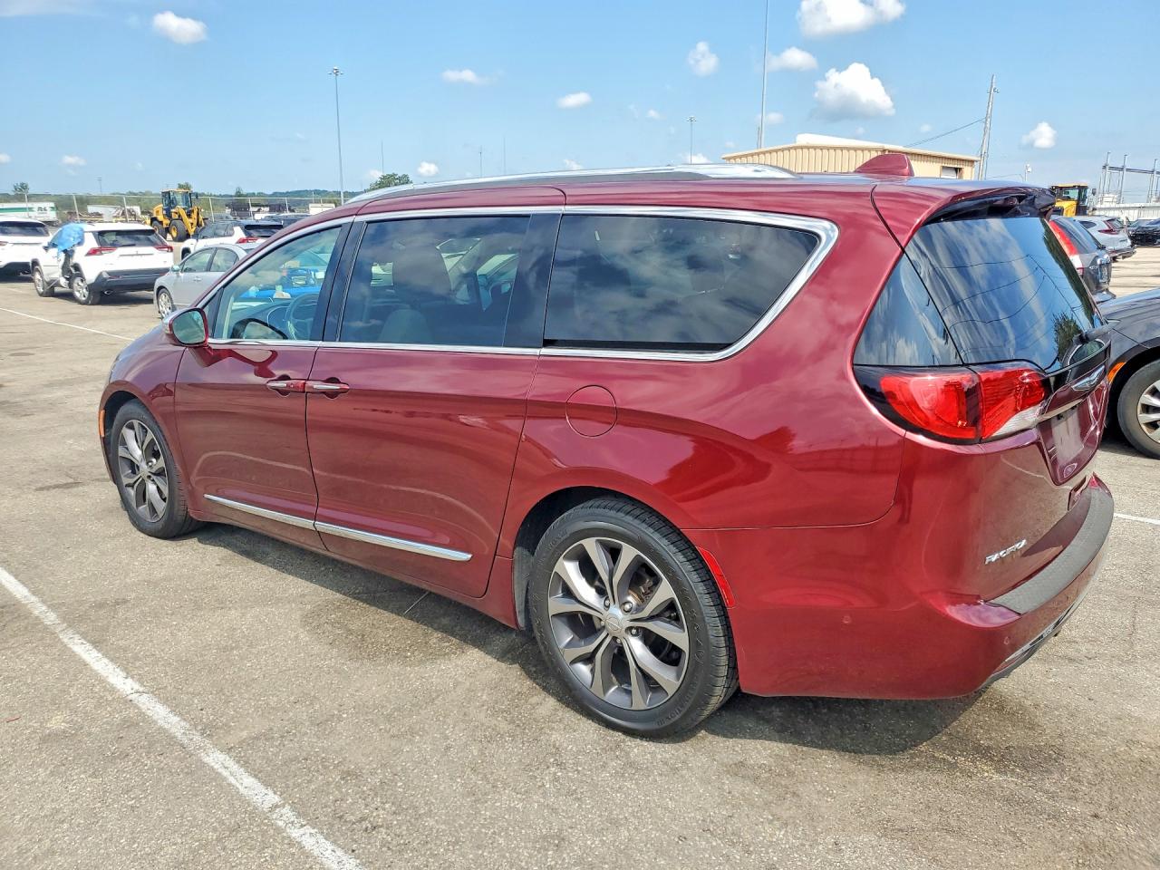 2017 CHRYSLER PACIFICA LIMITED — снимка 2