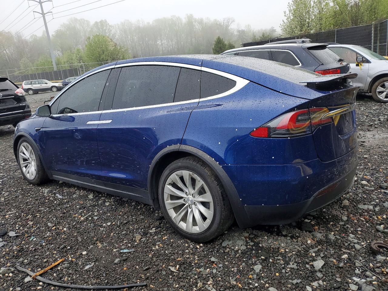 2019 TESLA MODEL X — снимка 2
