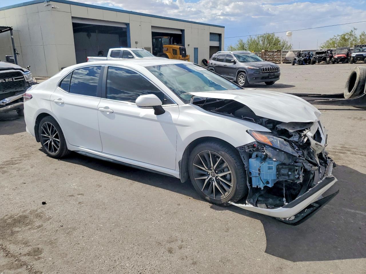 2023 TOYOTA CAMRY SE — снимка 4