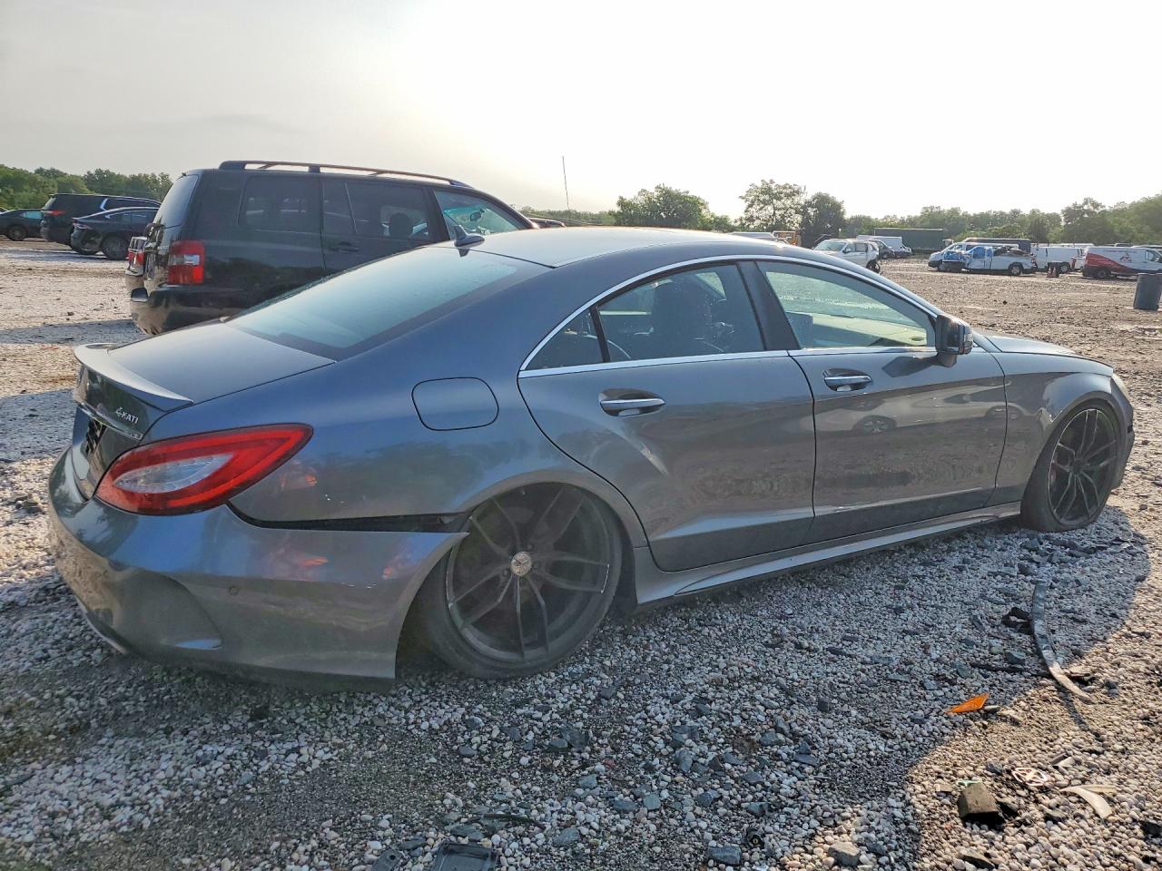 2016 MERCEDES-BENZ CLS 550 4MATIC — снимка 3