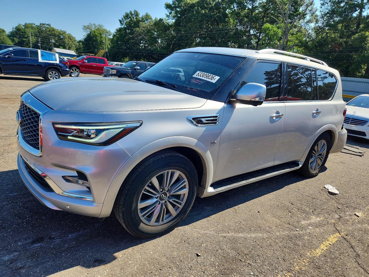 2019 INFINITI QX80 LUXE