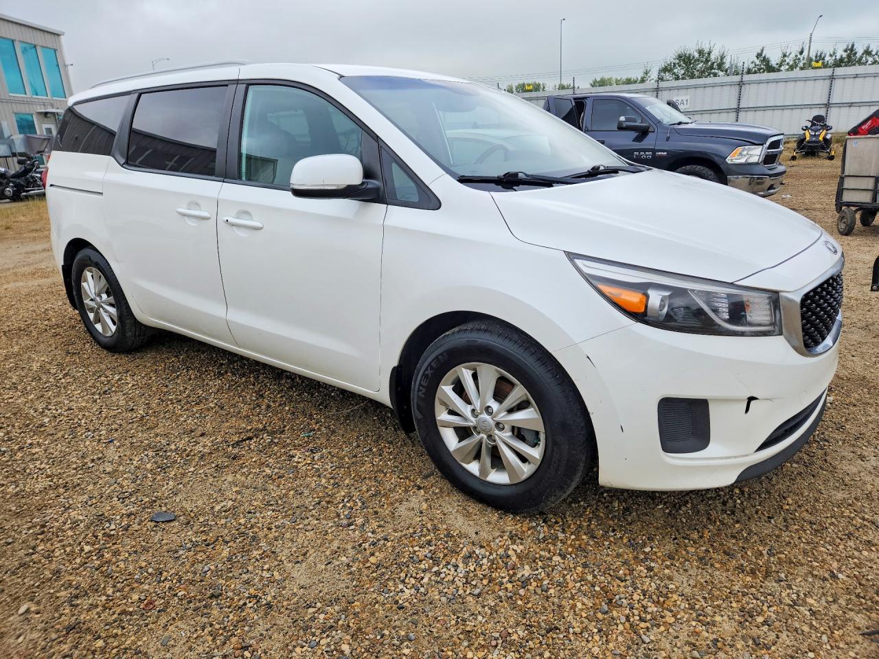 2017 KIA SEDONA LX — снимка 4