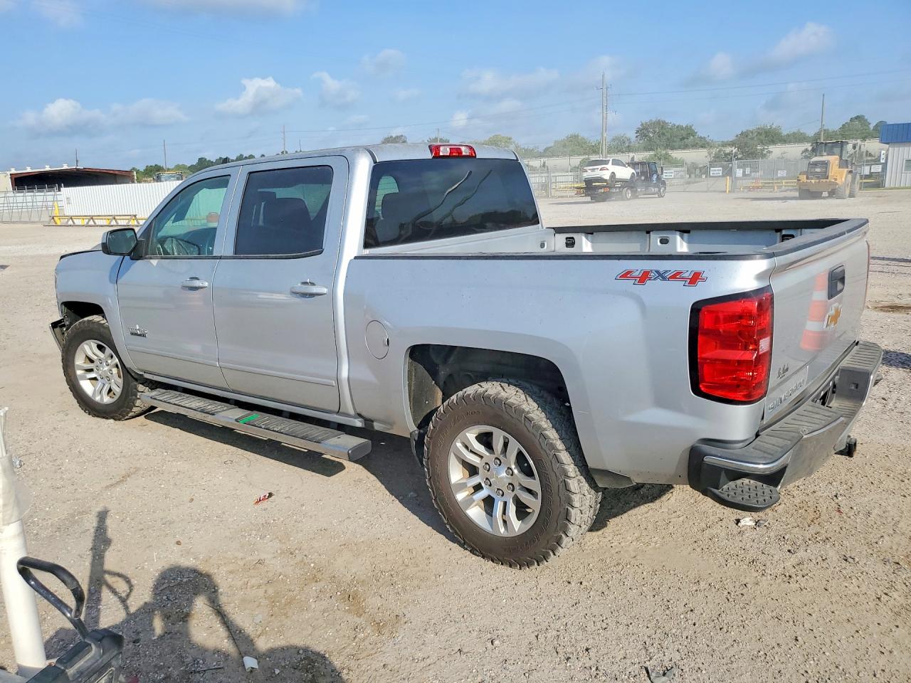 2017 CHEVROLET SILVERADO K1500 LT — снимка 2