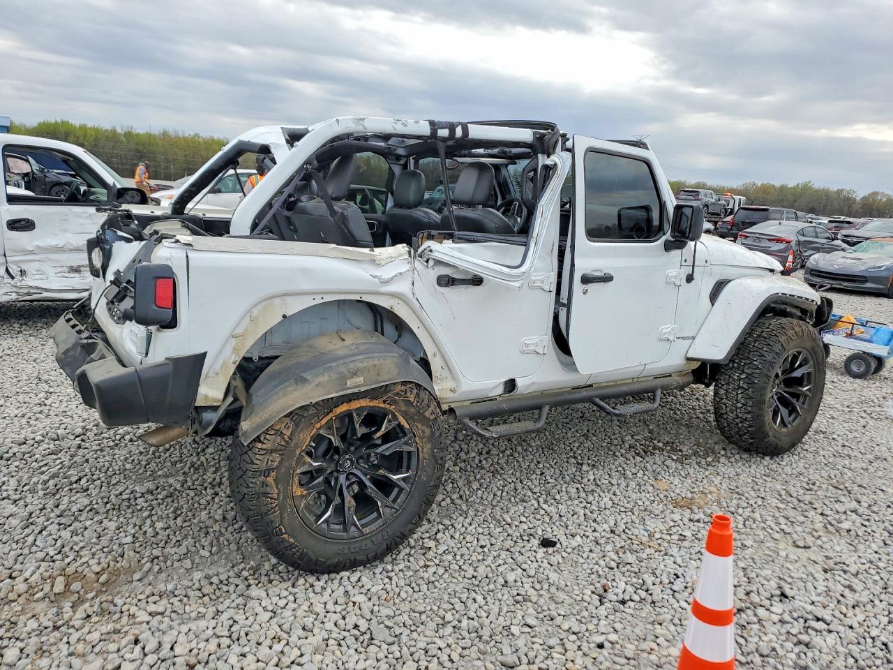 2022 JEEP WRANGLER UNLIMITED SAHARA — снимка 3