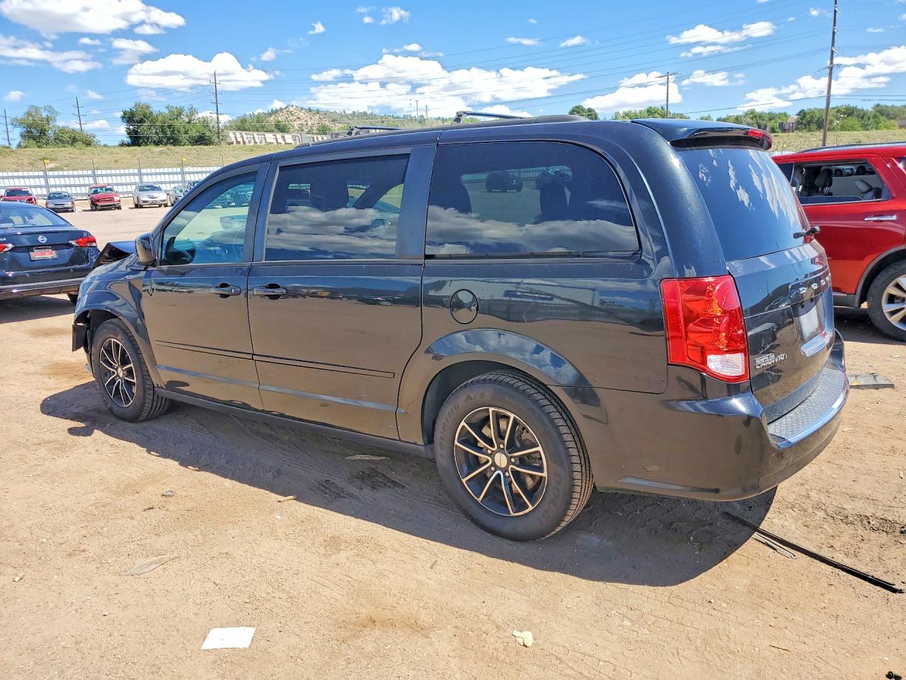 2016 DODGE GRAND CARAVAN R/T — снимка 2
