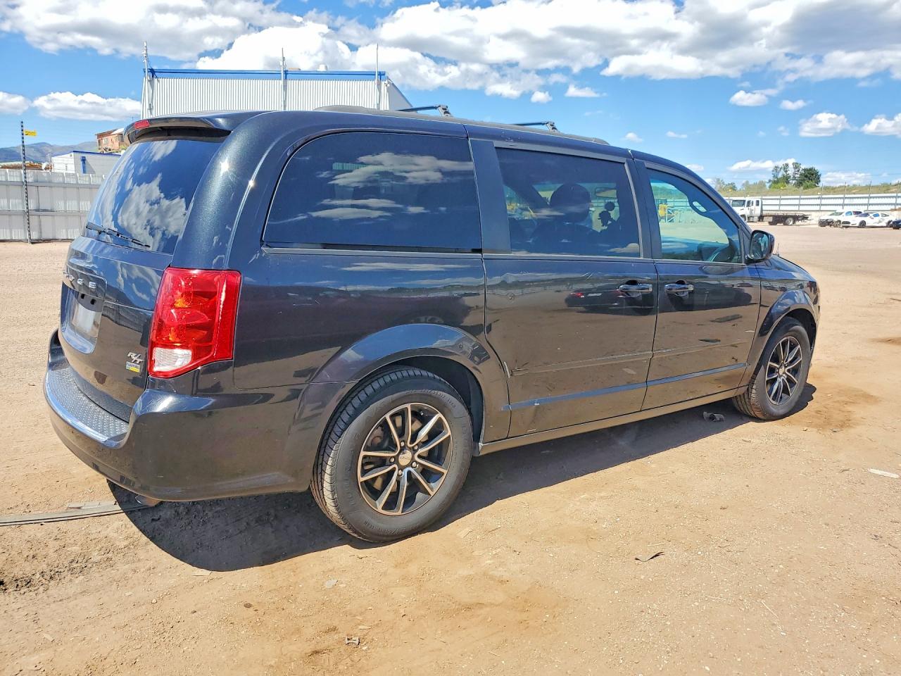 2016 DODGE GRAND CARAVAN R/T — снимка 3
