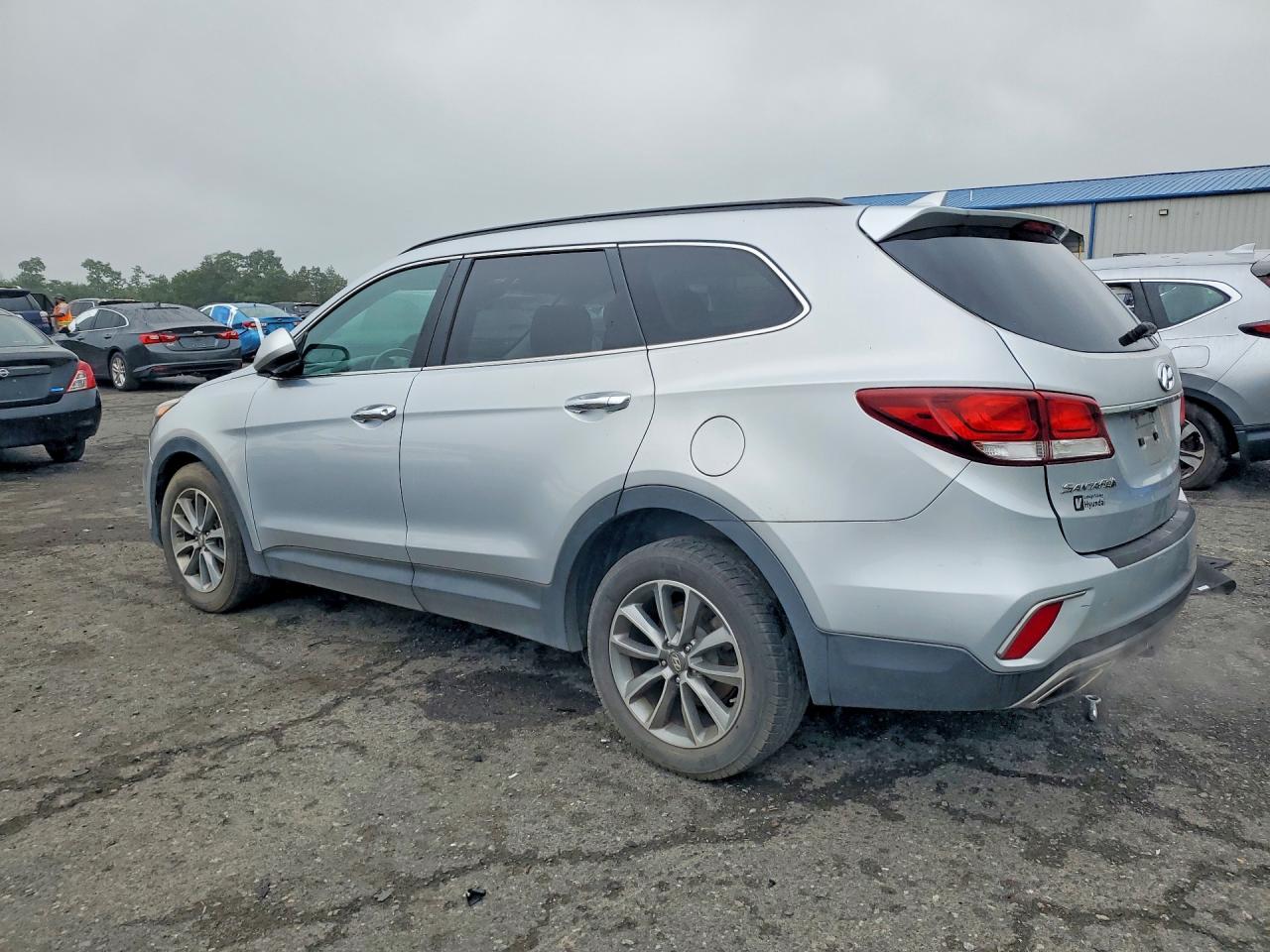 2017 HYUNDAI SANTA FE SE — снимка 2