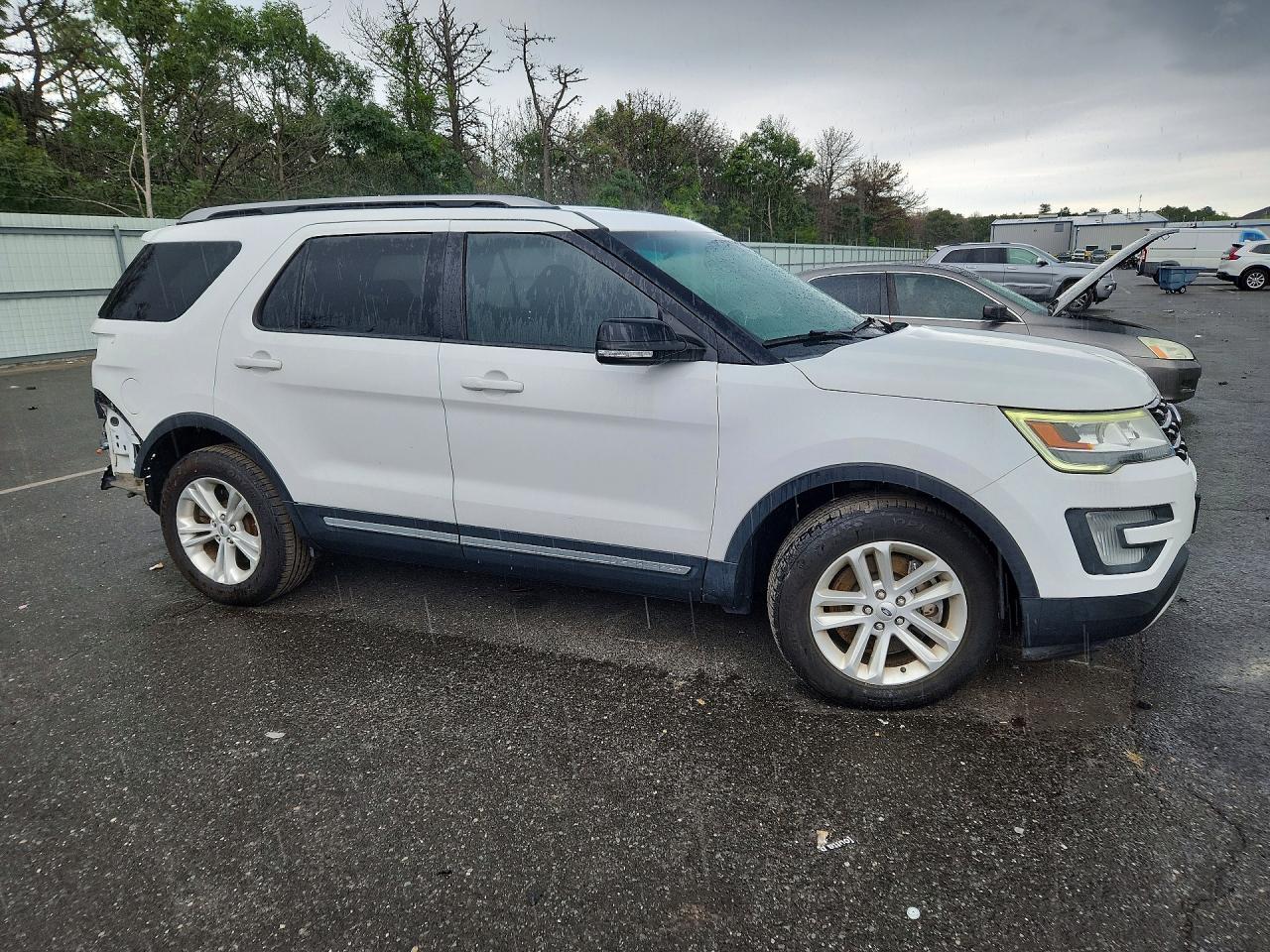 2017 FORD EXPLORER XLT — снимка 4