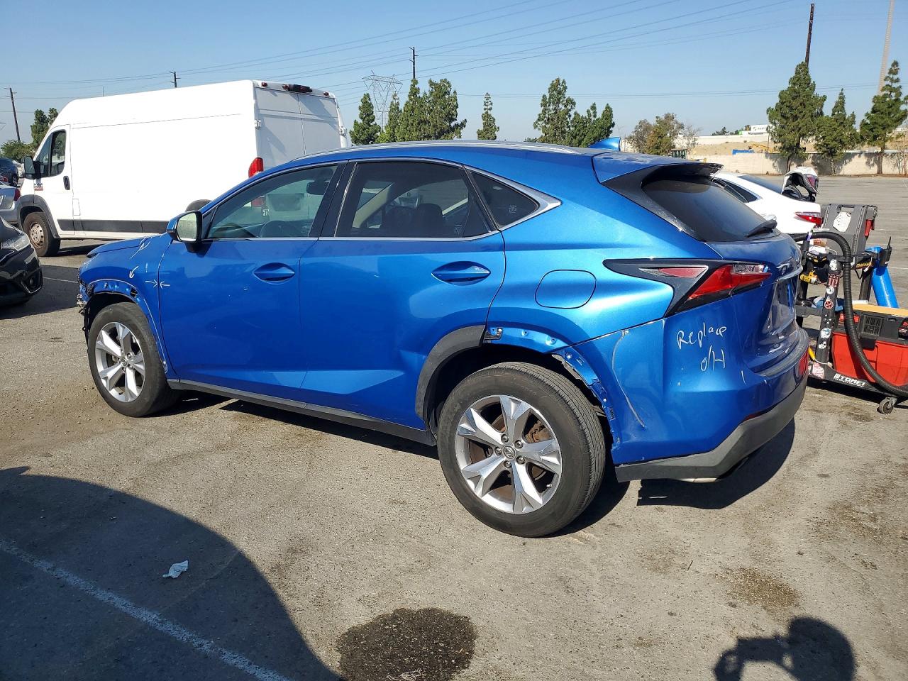 2017 LEXUS NX 200T BASE — снимка 2