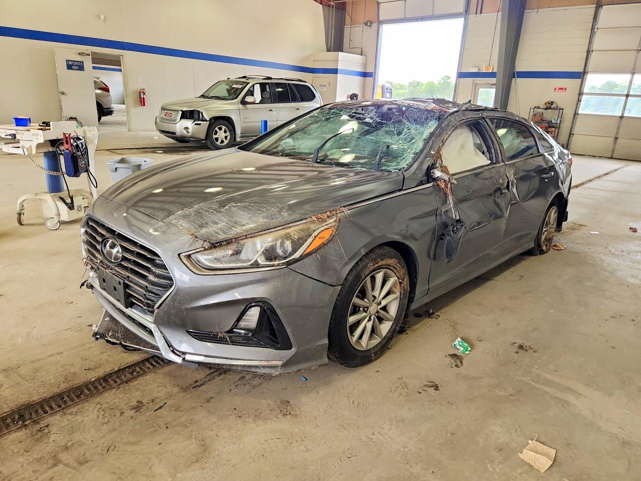 2018 HYUNDAI SONATA SE