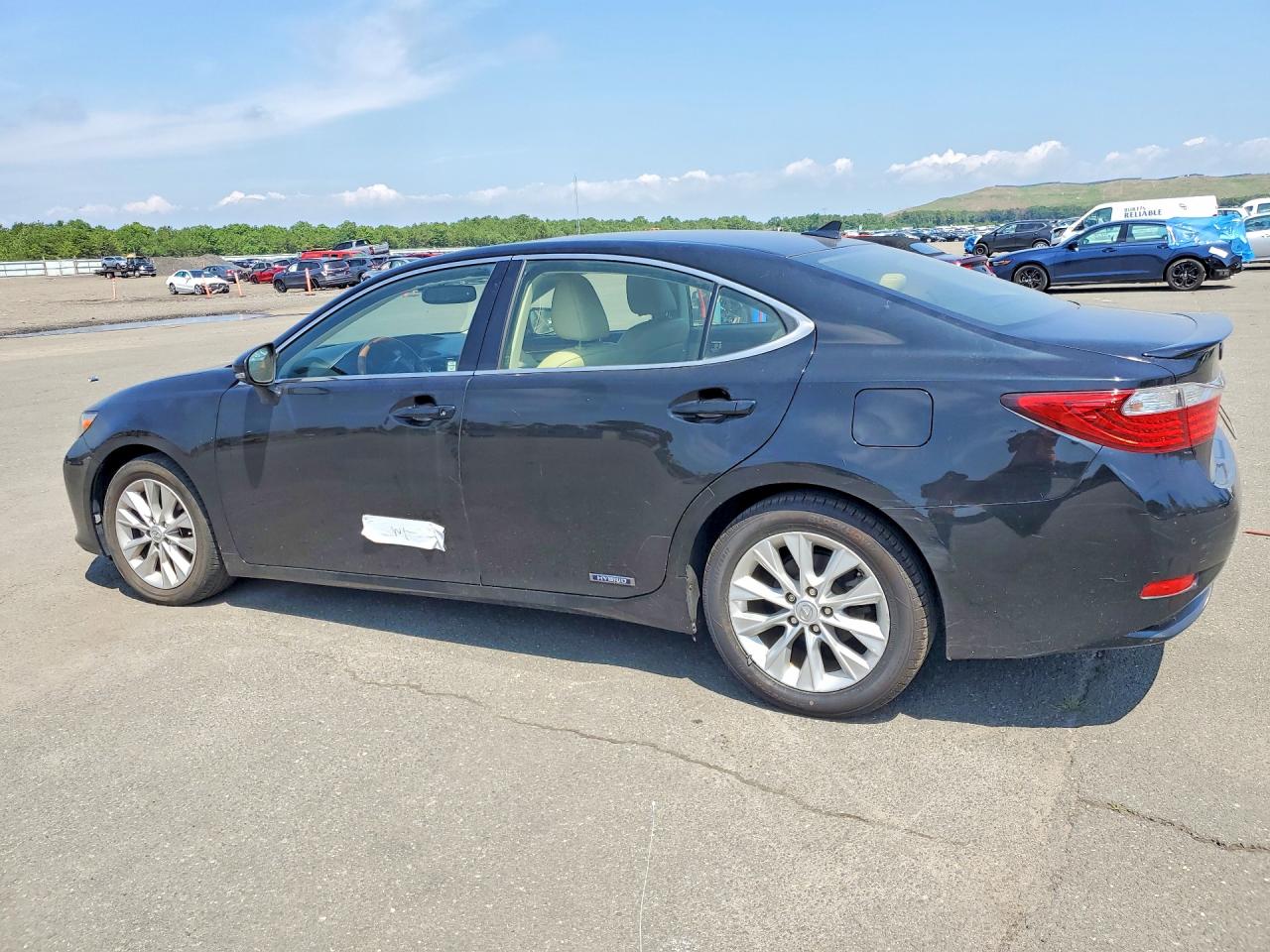 2014 LEXUS ES 300H — снимка 2