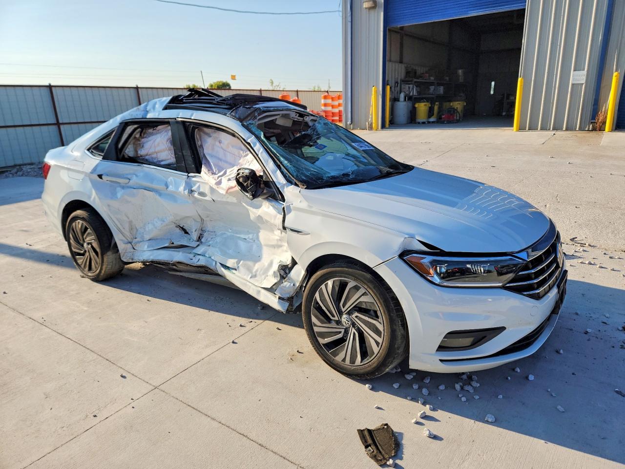 2019 VOLKSWAGEN JETTA SEL PREMIUM — снимка 4
