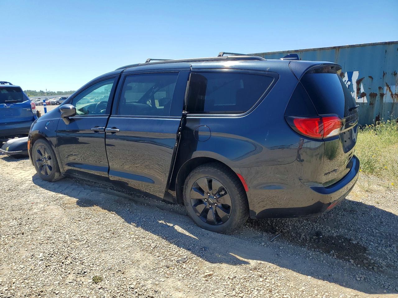 2020 CHRYSLER PACIFICA HYBRID TOURING L — снимка 2