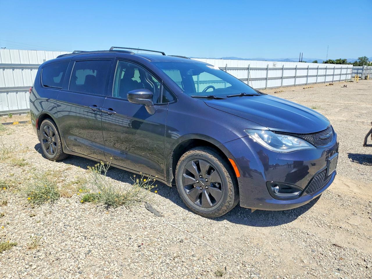 2020 CHRYSLER PACIFICA HYBRID TOURING L — снимка 4