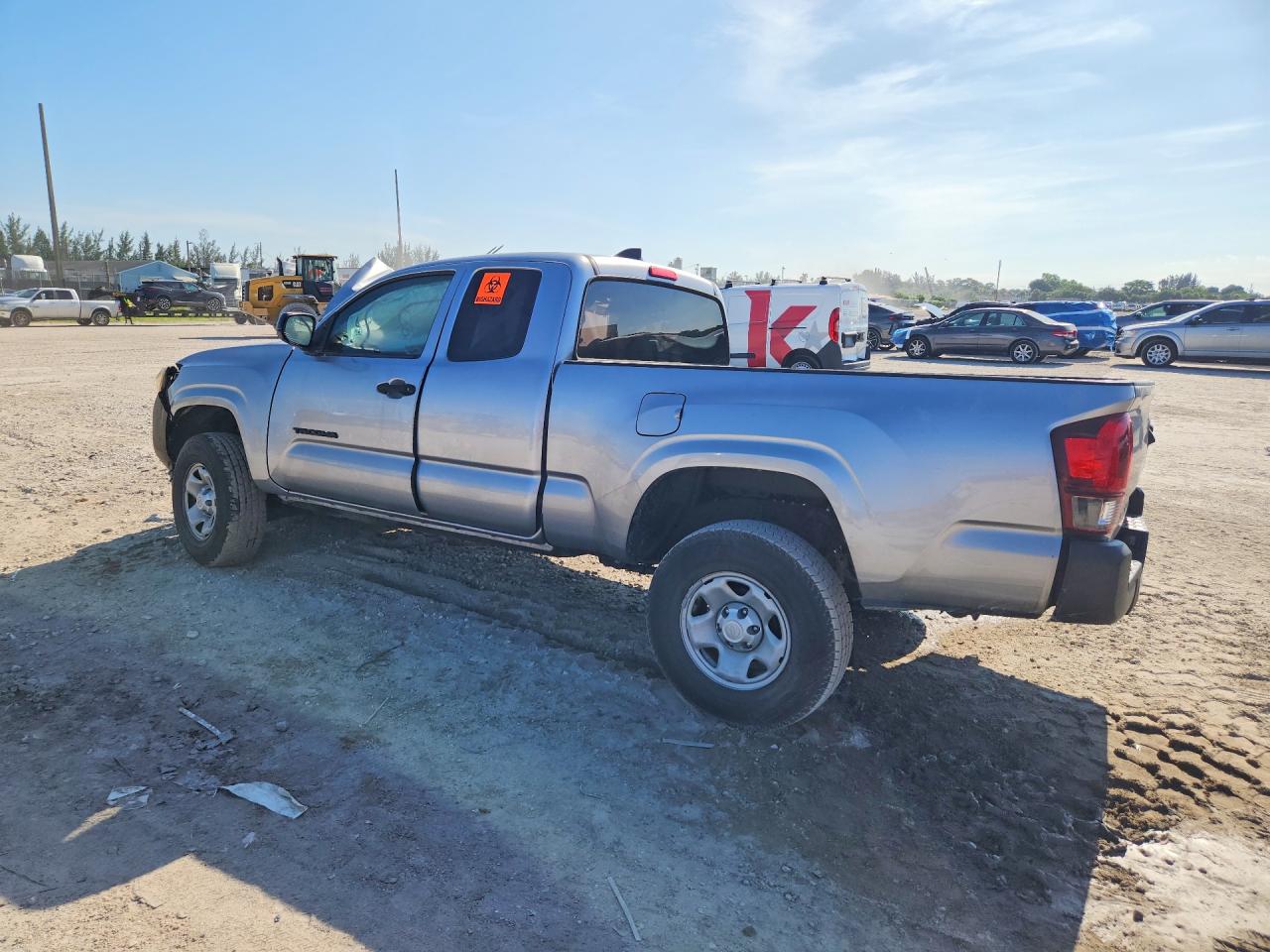 2020 TOYOTA TACOMA SR — снимка 2